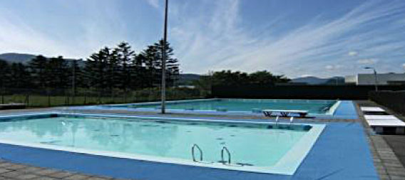 仁木水泳プールの写真